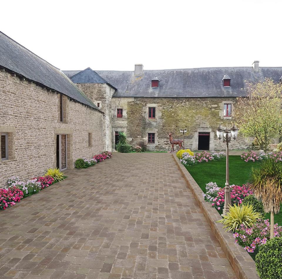 Cour extérieure du Manoir Morgan