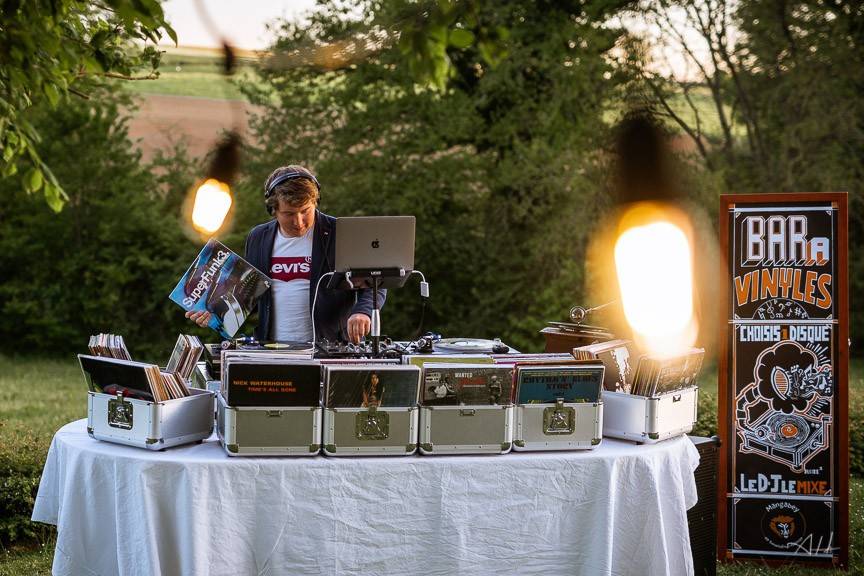 DJ Mangabey en prestation